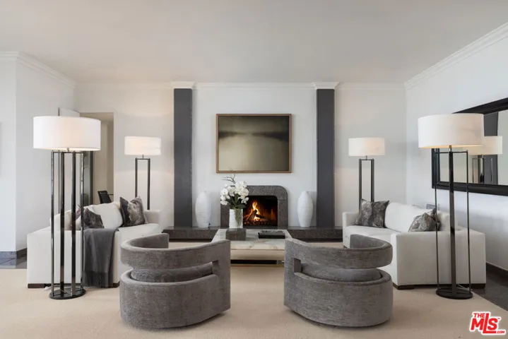 1100 Alta Loma Road 16b, West Hollywood, California 90069