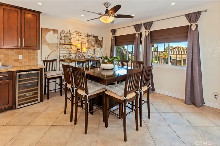 Breakfast and dinning room open to kitchen