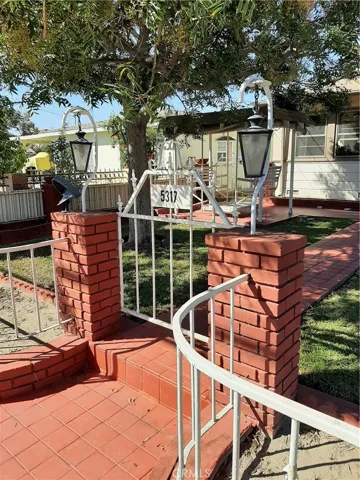 5317 Silver Drive, Santa Ana, California 92703