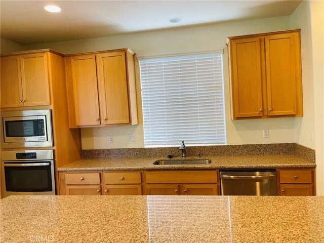 1304 Cardamom Court, Beaumont, California 92223