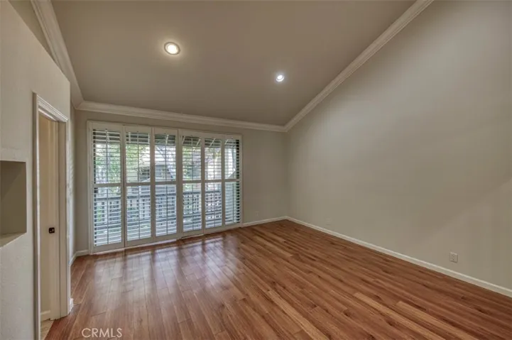 21900 Marylee Street 284, Woodland Hills, California 91367