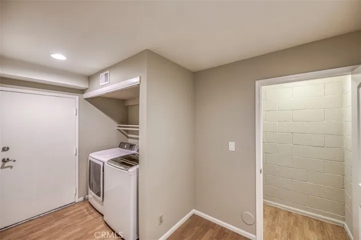 21900 Marylee Street 284, Woodland Hills, California 91367