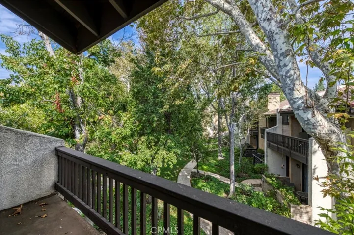 21900 Marylee Street 284, Woodland Hills, California 91367