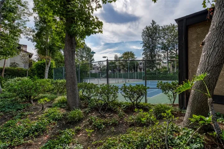 21900 Marylee Street 284, Woodland Hills, California 91367