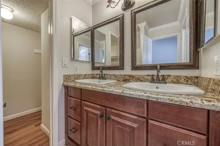 21900 Marylee Street 284, Woodland Hills, California 91367