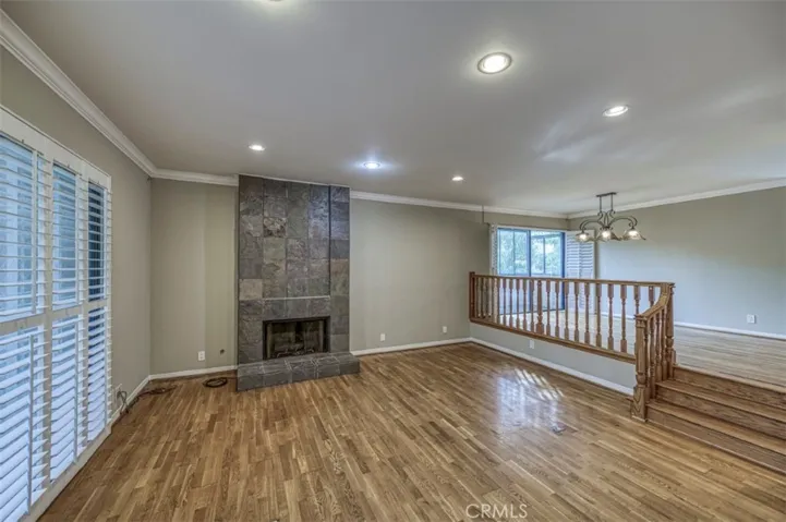 21900 Marylee Street 284, Woodland Hills, California 91367