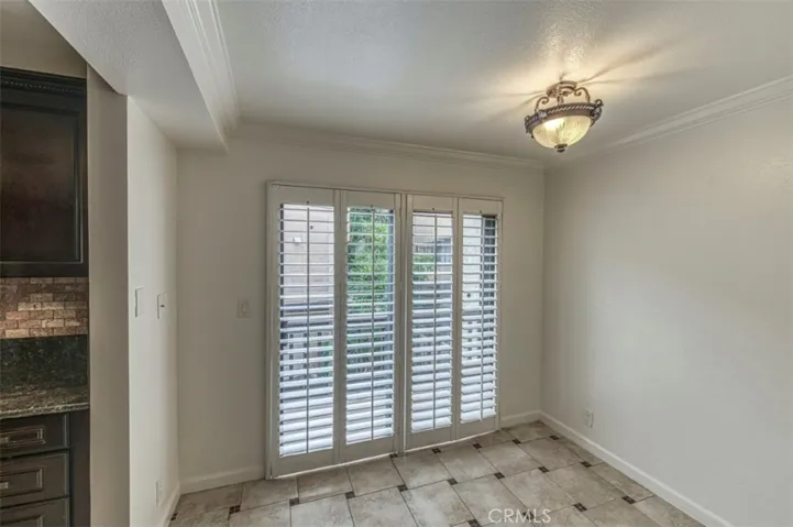 21900 Marylee Street 284, Woodland Hills, California 91367
