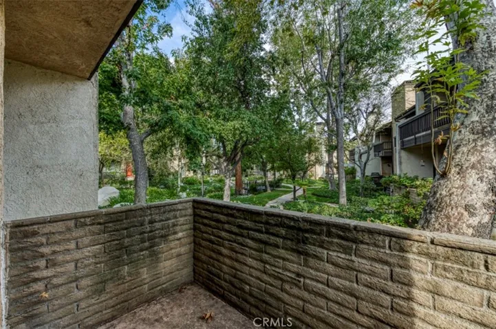 21900 Marylee Street 284, Woodland Hills, California 91367