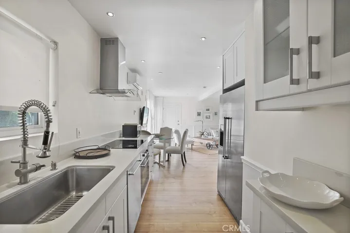 377 Mermaid Street 3, Laguna Beach, California 92651