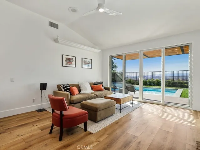 28855 Garnet Canyon Drive, Saugus, California 91390
