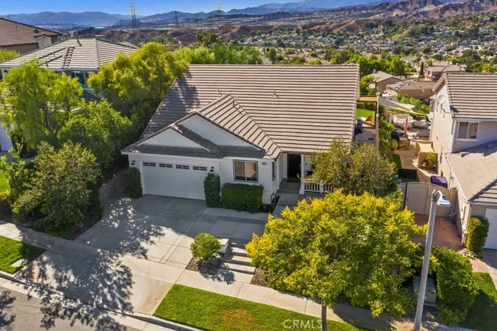 28855 Garnet Canyon Drive, Saugus, California 91390