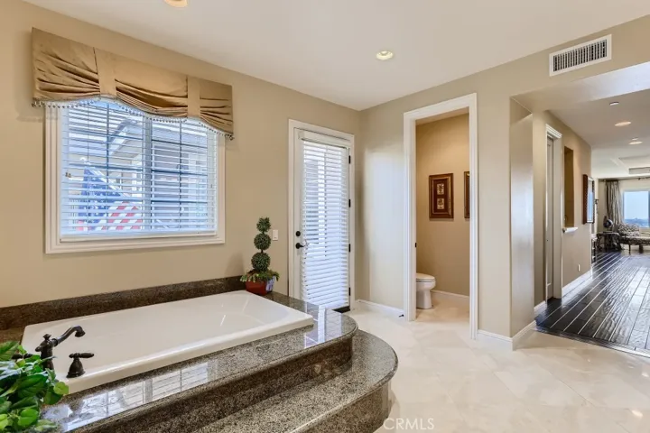 Primary bedroom on-suite bathroom