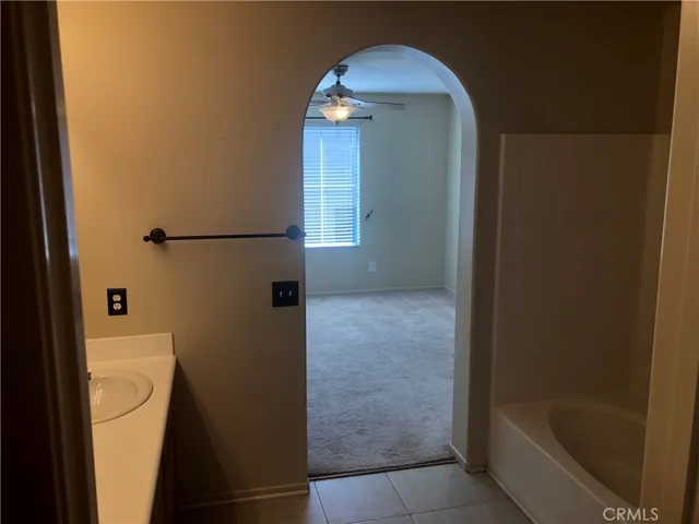 Soaking tub/shower combo