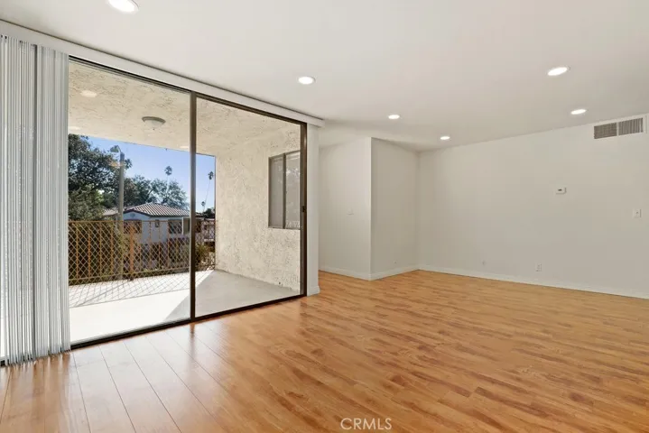 125 N Allen Avenue 214, Pasadena, California 91106