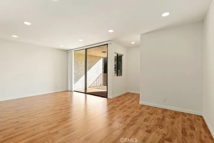 125 N Allen Avenue 214, Pasadena, California 91106