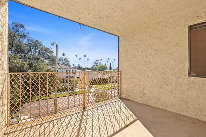 125 N Allen Avenue 214, Pasadena, California 91106