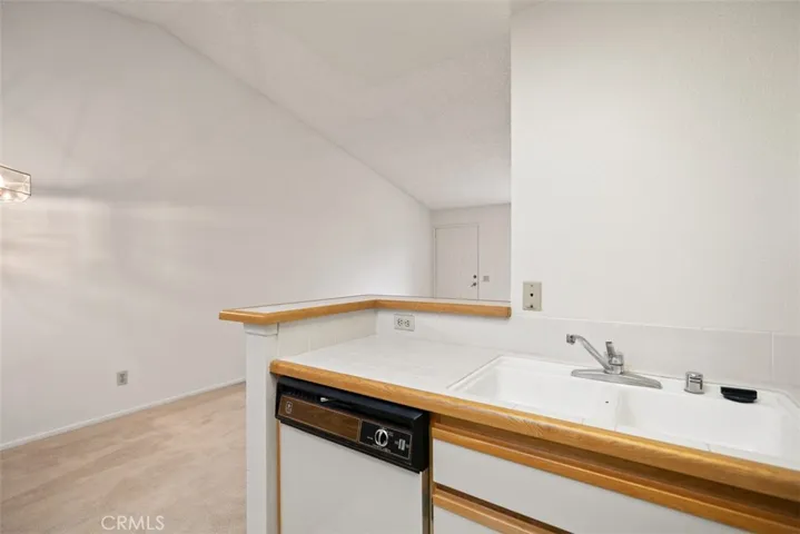 94 Alicante Aisle, Irvine, California 92614