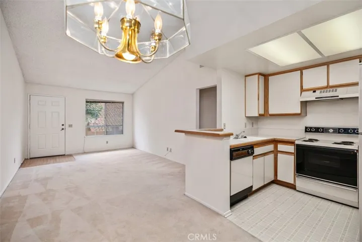 94 Alicante Aisle, Irvine, California 92614