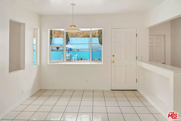 1635 Hazbeth Lane, Glendale, California 91202