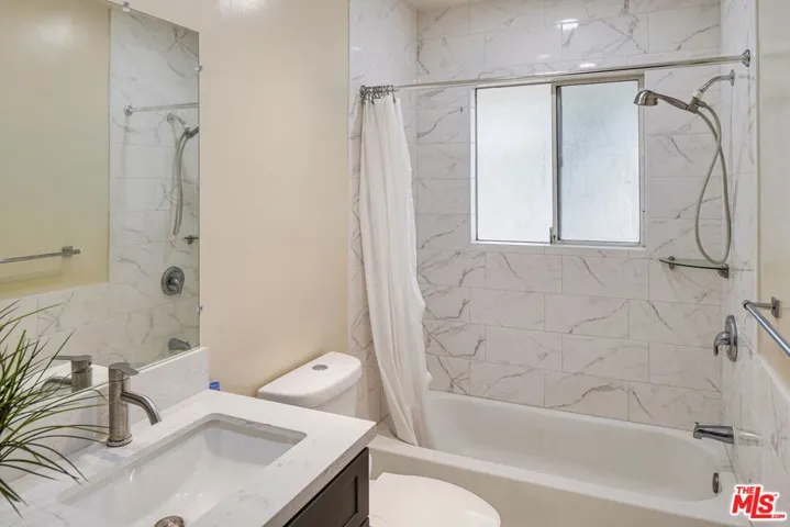 1635 Hazbeth Lane, Glendale, California 91202