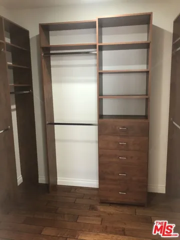 Walk-in closet
