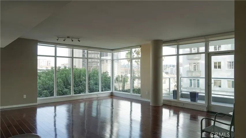 Floor to ceiling wall of glass.