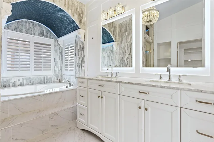 8668 E Sunnywalk Lane, Anaheim Hills, California 92808