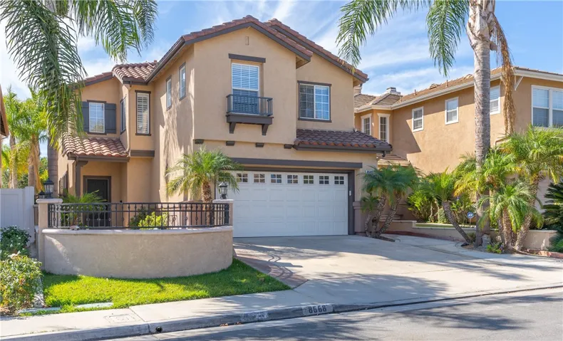 8668 E Sunnywalk Lane, Anaheim Hills, California 92808