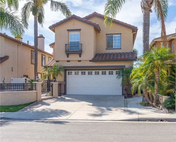 8668 E Sunnywalk Lane, Anaheim Hills, California 92808