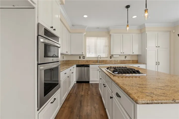 8668 E Sunnywalk Lane, Anaheim Hills, California 92808