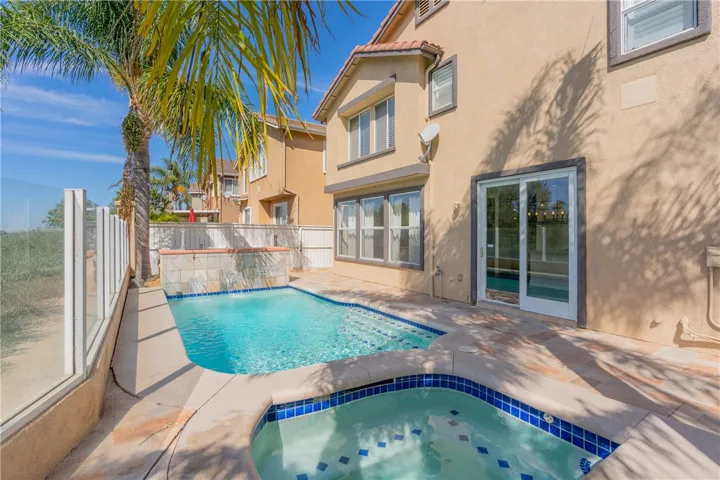 8668 E Sunnywalk Lane, Anaheim Hills, California 92808