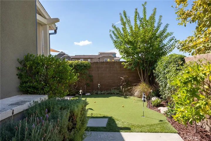 87 Promesa Avenue, Rancho Mission Viejo, California 92694