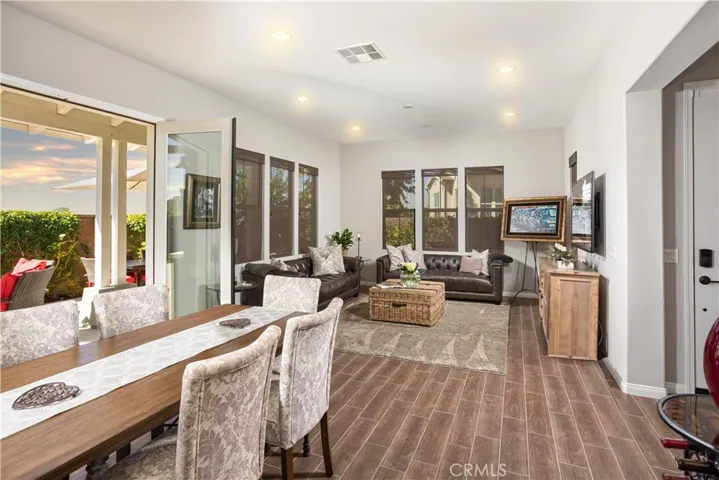 87 Promesa Avenue, Rancho Mission Viejo, California 92694
