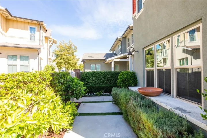 87 Promesa Avenue, Rancho Mission Viejo, California 92694