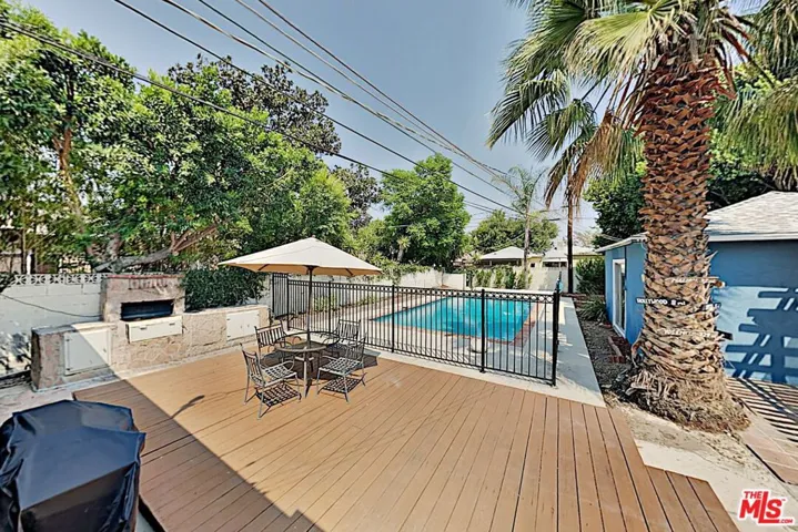 6306 Morella Avenue, North Hollywood, California 91606