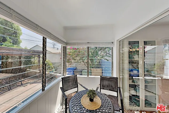 6306 Morella Avenue, North Hollywood, California 91606