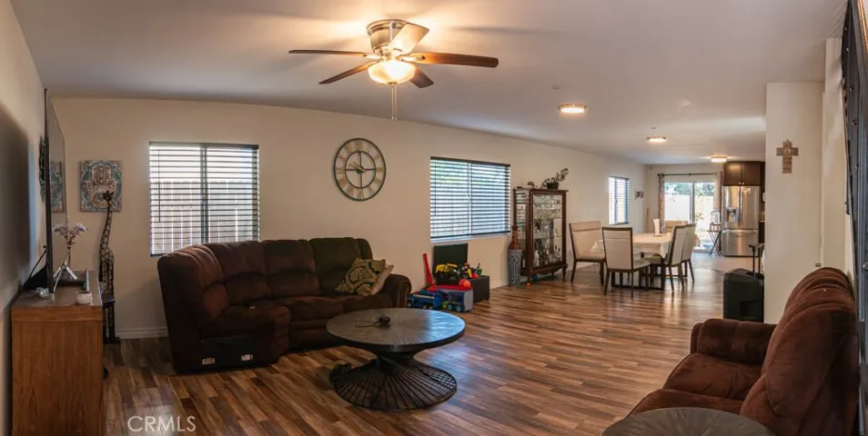 9324 California Avenue, South Gate, California 90280