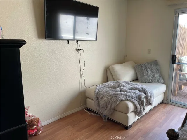 194 W Walnut Avenue B, Rialto, California 92376