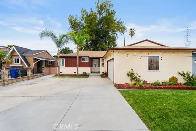10303 Foster Road, Downey, California 90242