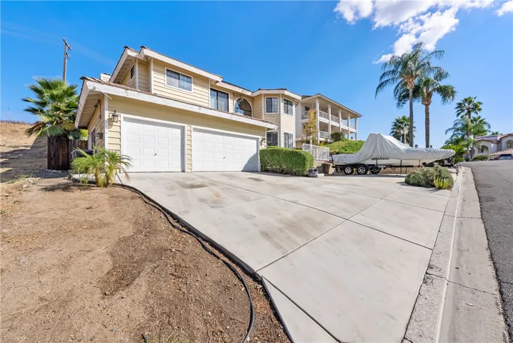 29260 Mammoth Place, Canyon Lake, California 92587