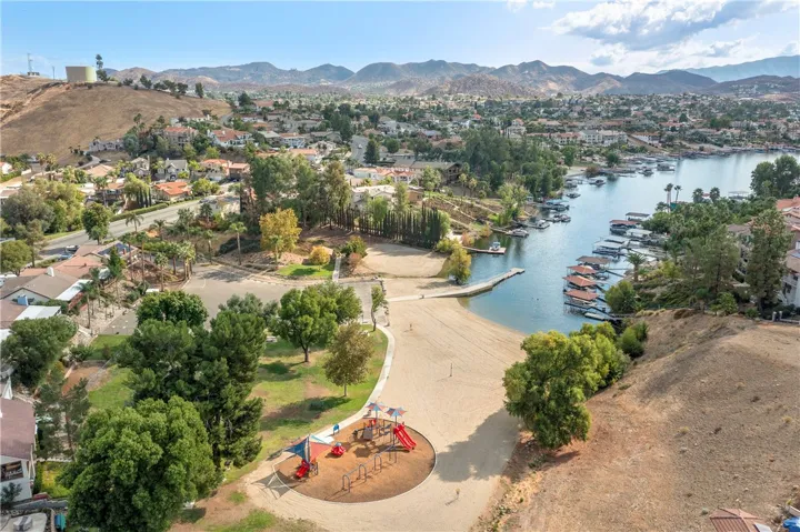 29260 Mammoth Place, Canyon Lake, California 92587