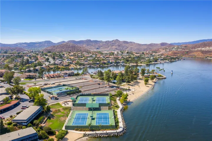 29260 Mammoth Place, Canyon Lake, California 92587
