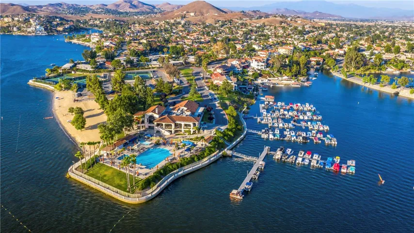 29260 Mammoth Place, Canyon Lake, California 92587