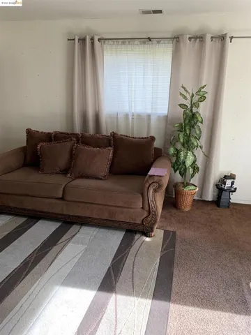 1916 48th Ave, Oakland, California 94601