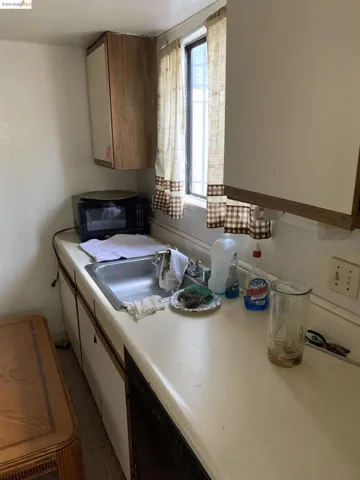 1916 48th Ave, Oakland, California 94601