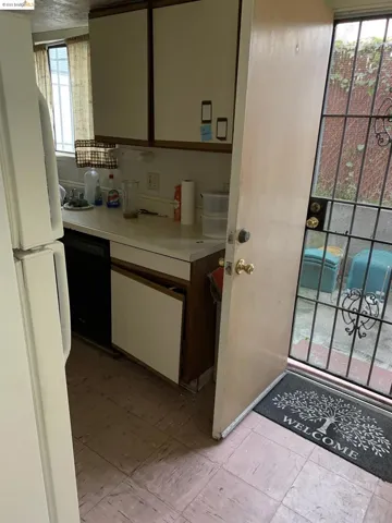 1916 48th Ave, Oakland, California 94601