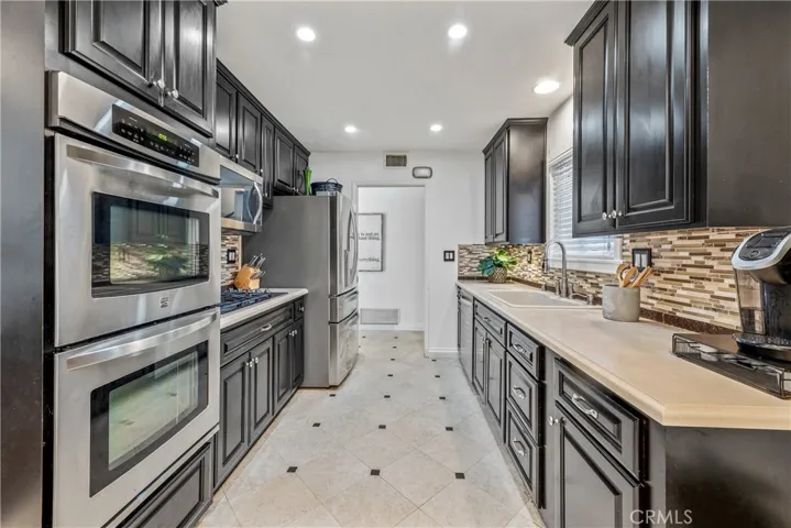 6182 Acacia Avenue, Garden Grove, California 92845