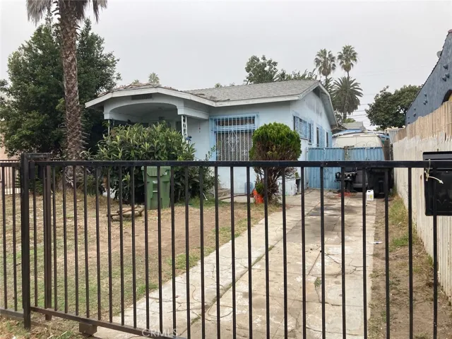 1107 W 85th Street, Los Angeles, California 90044