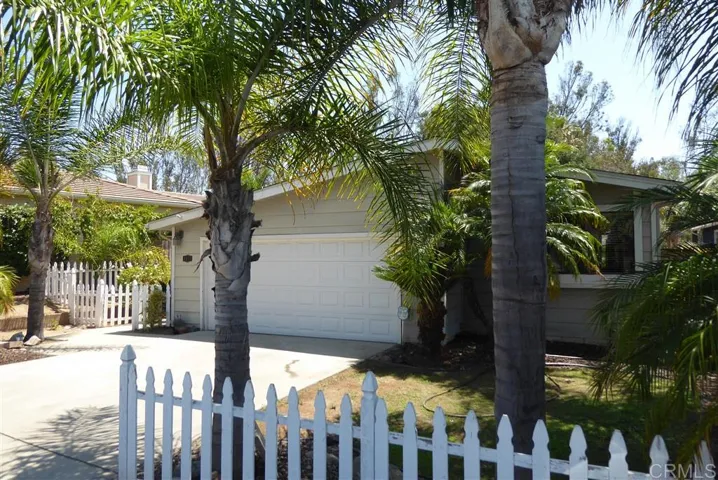 2312 Azure Lane, Vista, California 92081