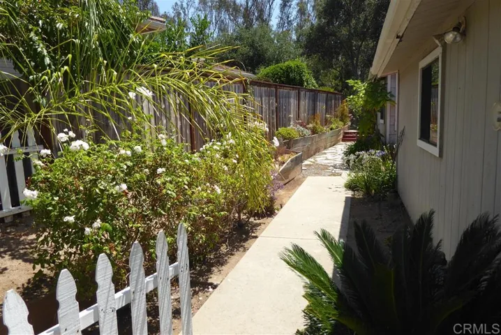 2312 Azure Lane, Vista, California 92081